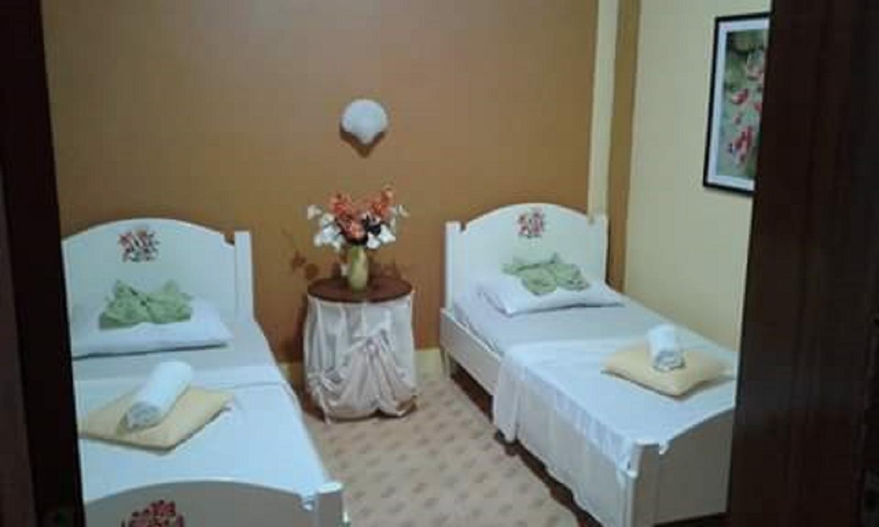 Traville Huts Palm Beach Inn Панглао Екстериор снимка