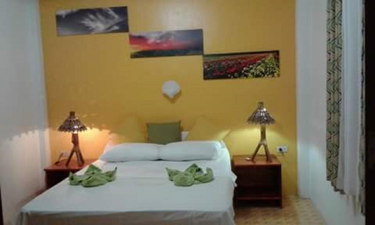 Traville Huts Palm Beach Inn Панглао Екстериор снимка