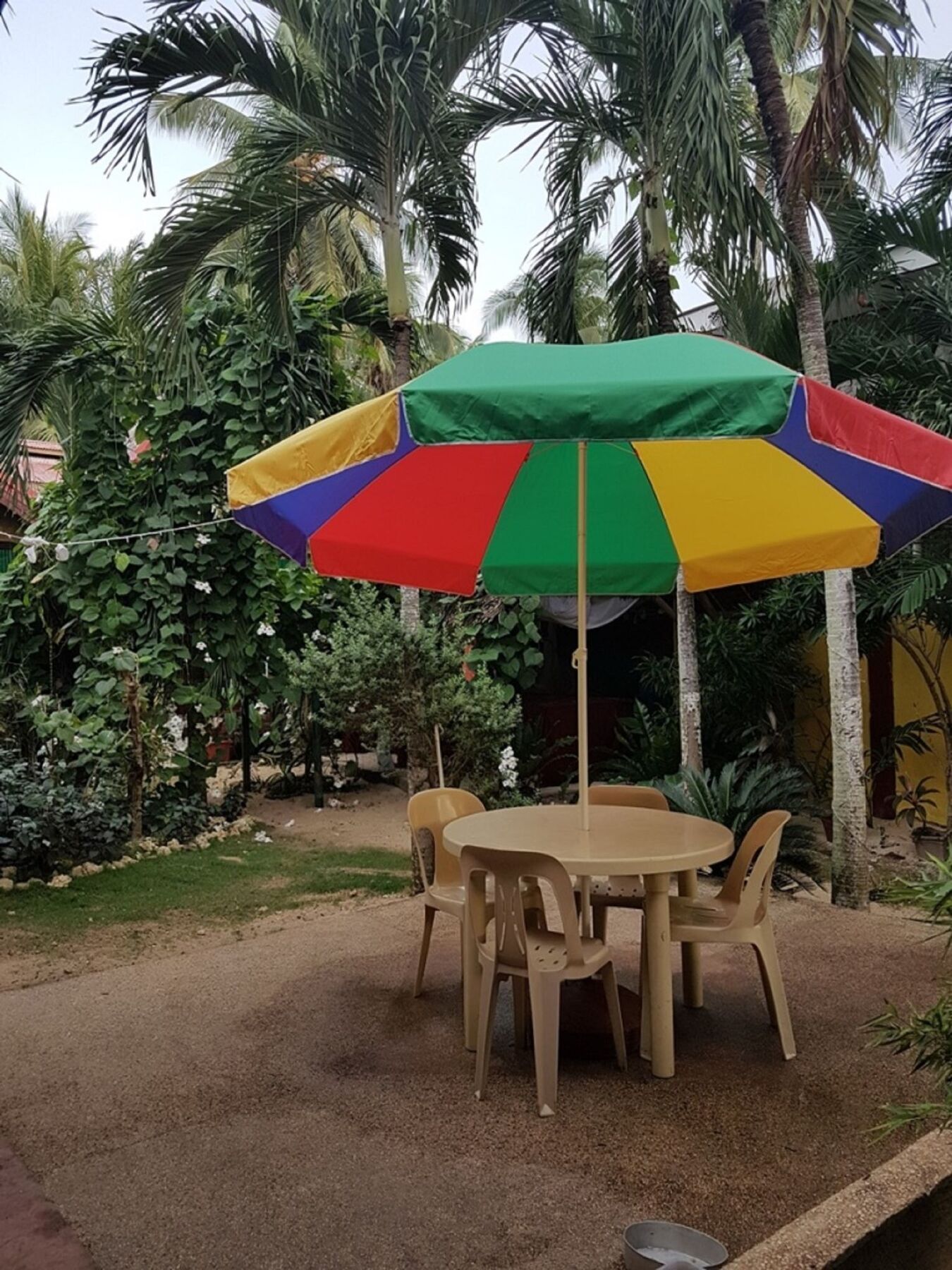 Traville Huts Palm Beach Inn Панглао Екстериор снимка