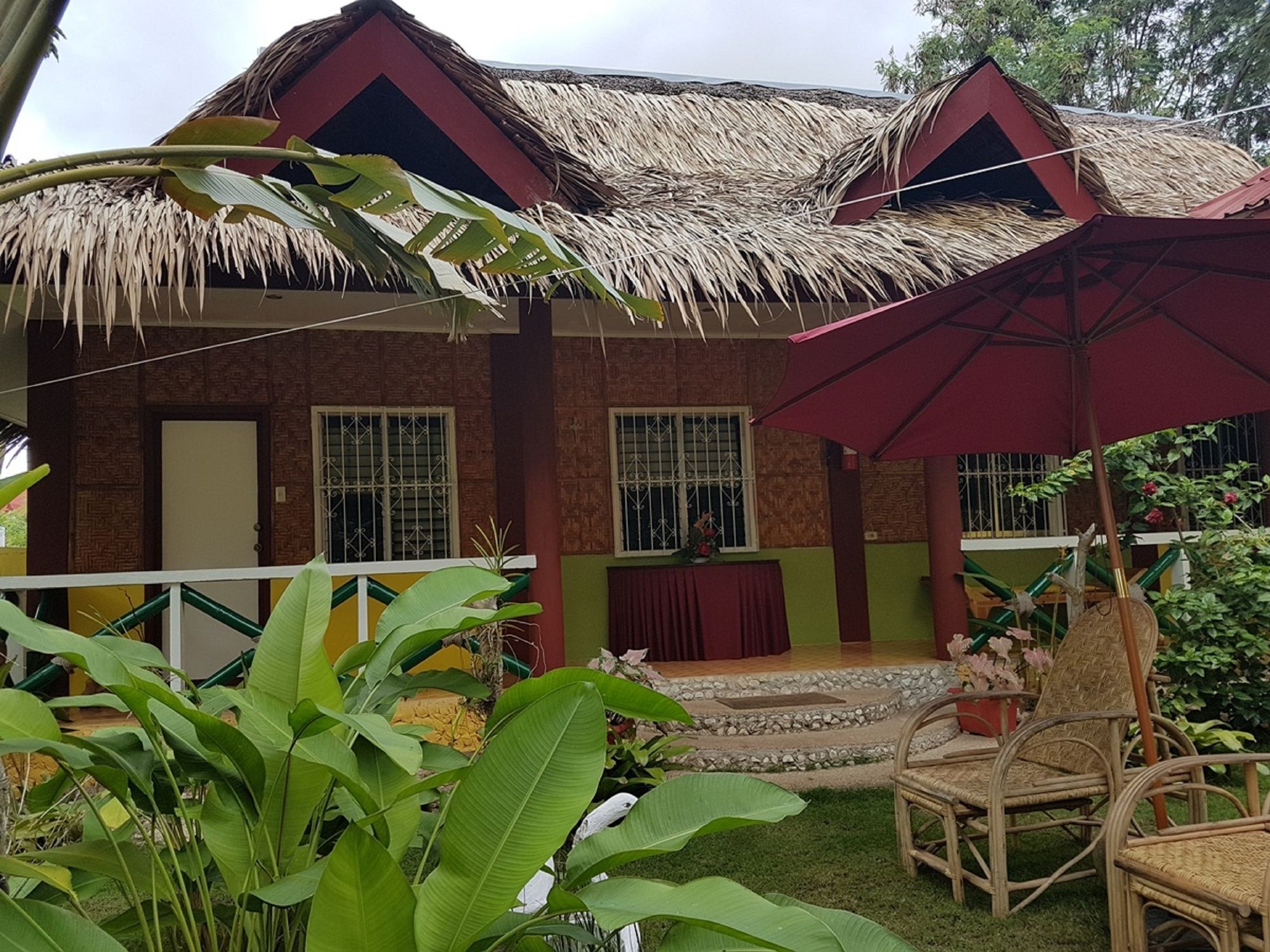 Traville Huts Palm Beach Inn Панглао Екстериор снимка
